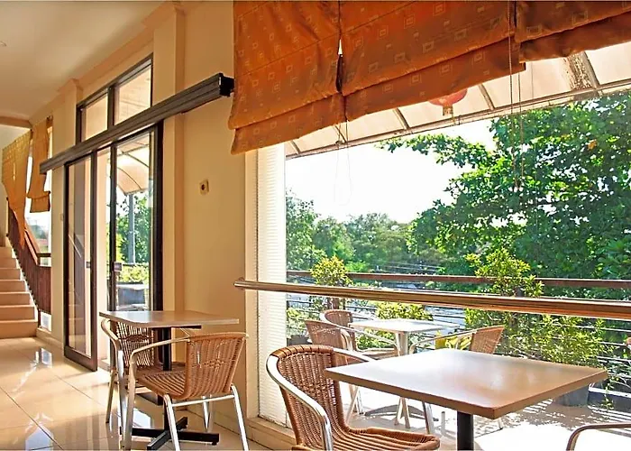 Dpt 33 Budget Hotel Surabaya